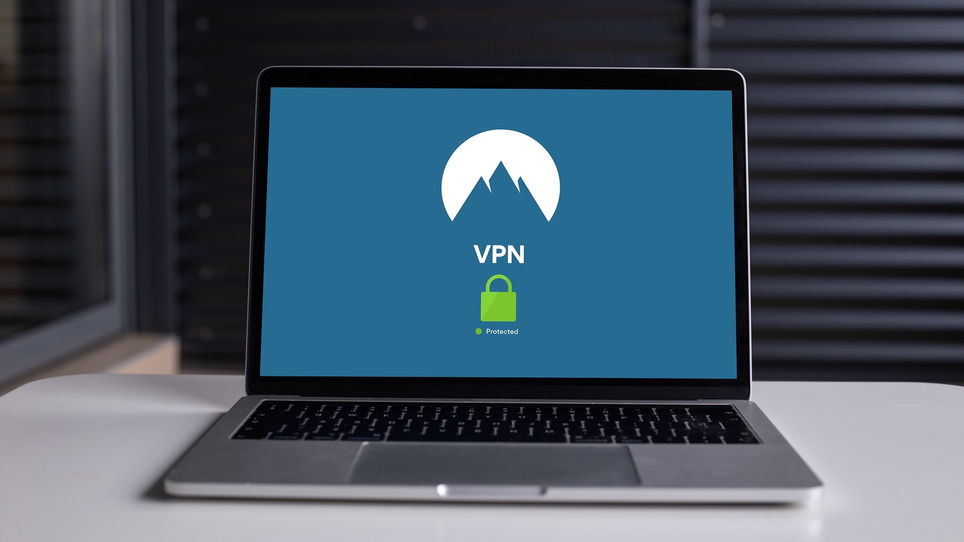 VPN のお得な情報: 2024 年にインターネット プライバシーを安く手に入れよう